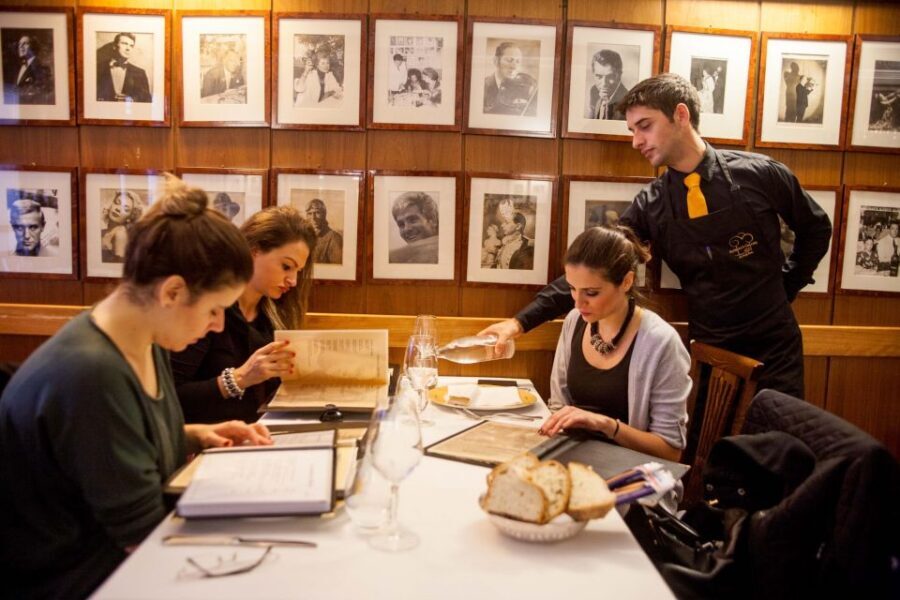 Alfredo alla Scrofa Restaurant in Rome: Eat Like a Star - The 10% Alfredo Shop Discount: A Practical Way to Extend the Trip