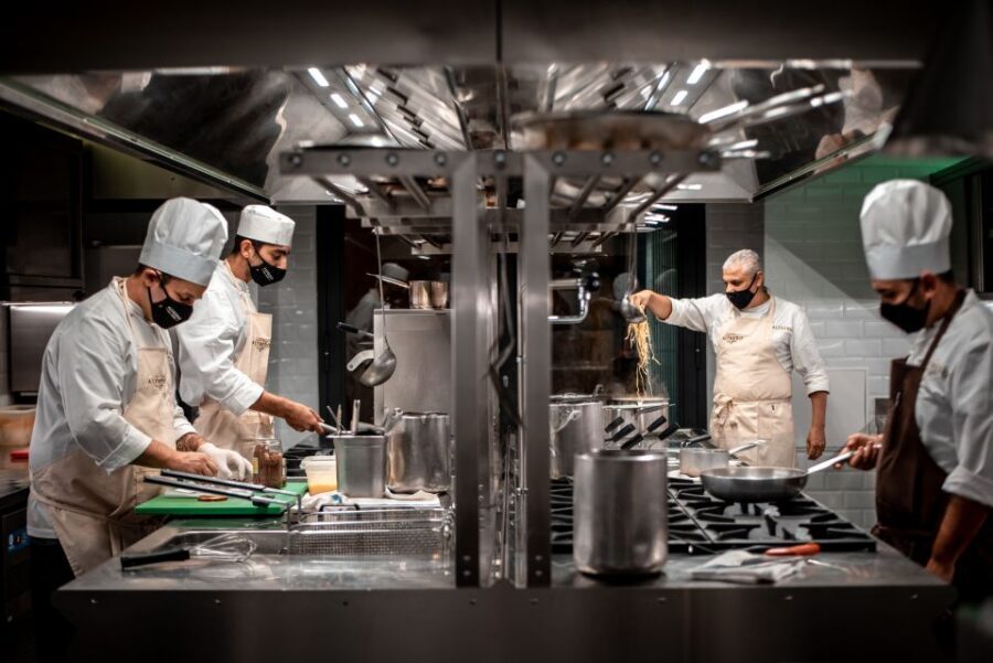 Alfredo alla Scrofa Restaurant in Rome: Eat Like a Star - Price and Value in Plain Terms (And Who It Suits)