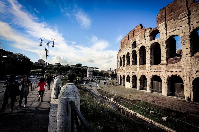 Ancient Rome Guided Tour: Colosseum, Forum and Palatine & Pick Up - What to wear and bring for a smoother Colosseum day