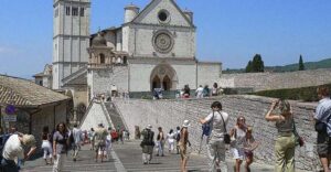 Assisi & Orvieto Day Trip from Rome - Assisi on Foot: St. Francis, St. Clare, and Townhall Square
