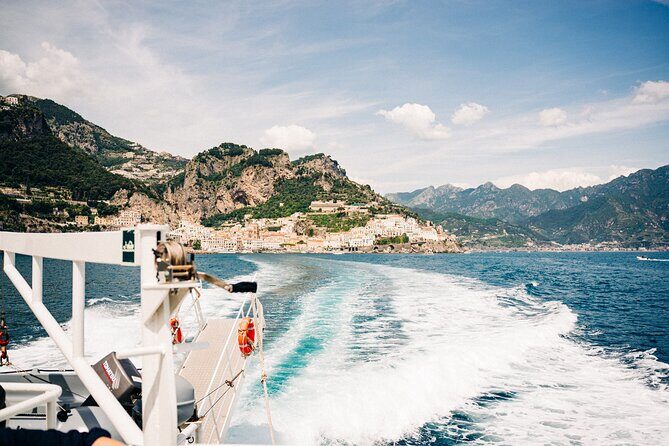 Boat-Hopping On The Amalfi Coast & Positano: Day Trip from Rome - Guide quality and how the day stays organized