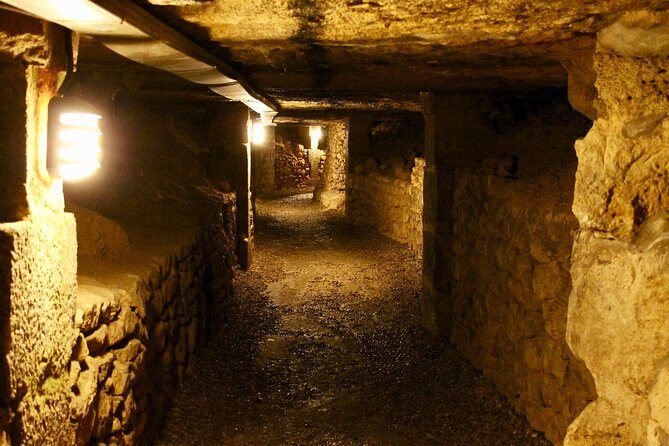 Catacombs and Hidden Underground Rome: Small Group Max 6 People - Dress code and the no-photo rule: your experience depends on this prep