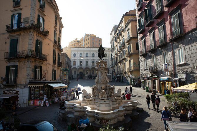City Sightseeing Naples Hop-On Hop-Off Bus Tour - Switching lines at Piazza Municipio: how to build your personal Naples day