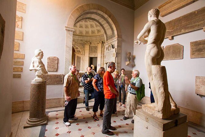 Complete Vatican: Museums, Sistine Chapel & St Peters Basilica - Raphael Rooms and the Sistine lead-in: art that explains power