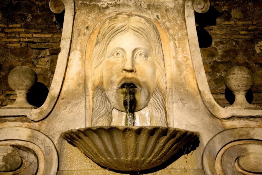 Dark Heart of Rome - Facts, Legend & Mystery Walking Tour - Where the tour starts on Corso Vittorio Emanuele II