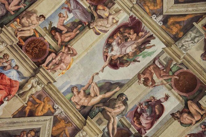 Early Vatican Museums & Sistine Chapel Small Group Tour - Cortile della Pigna Break: A quick reset inside the museum maze