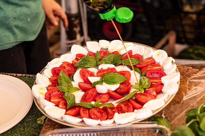 Eternal Rome Food Tour: Campo de Fiori, Jewish Ghetto, Trastevere - Trastevere payoff: fried artichokes to go and a serious wine cellar