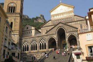 Explore Pompeii & Amalfi in One Day from Naples with Free Time - The Amalfi Coast drive: views, panoramic stops, and photo opportunities
