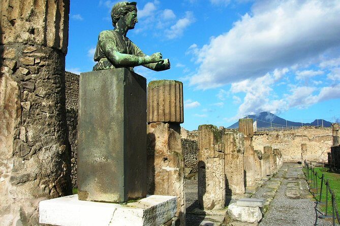 Explore Pompeii & Amalfi in One Day from Naples with Free Time - Time and logistics: where delays can affect your day