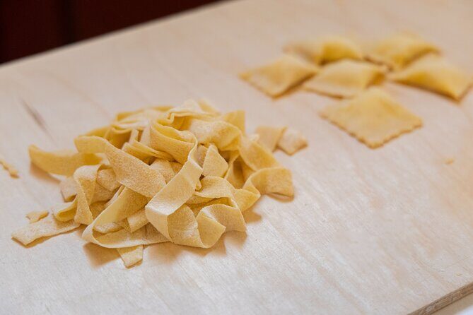 Fettuccine, Ravioli and Tiramisu Pasta Making in Rome - Price and value: $84.69 for a real output, not a demo