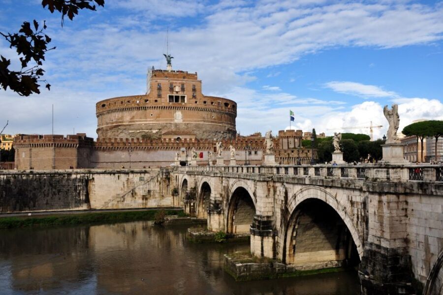 From Civitavecchia: Full-Day Panoramic Bus Tour of Rome - Tiber Island to Caracalla: Panoramic Rome Without the Tired Transit