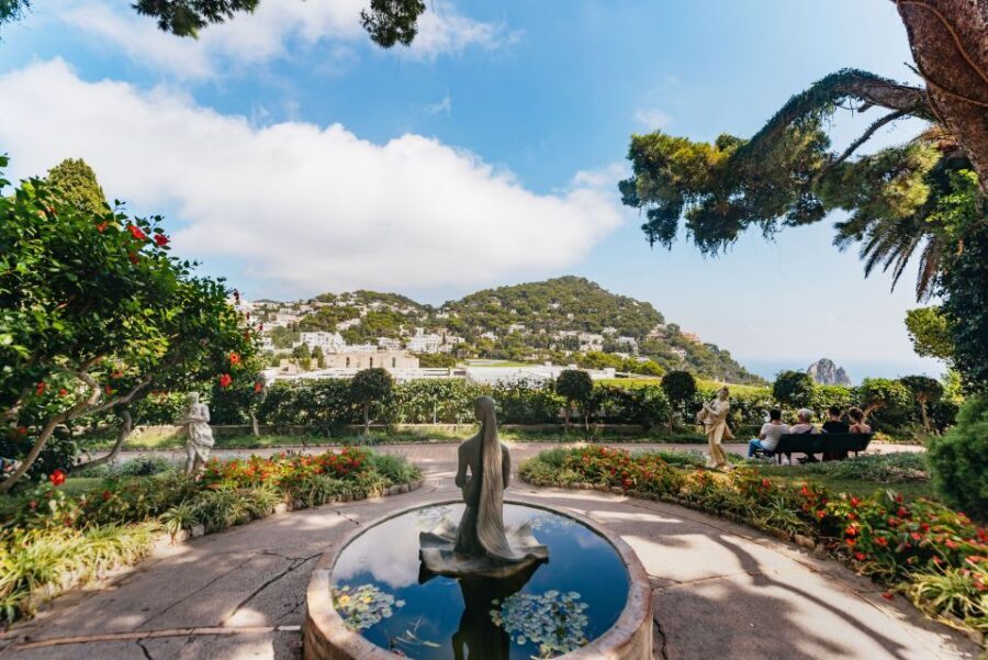 From Naples: Gulf of Naples & Capri Sightseeing Boat Tour - The extra landing fee in Capri (and how cash affects your day)