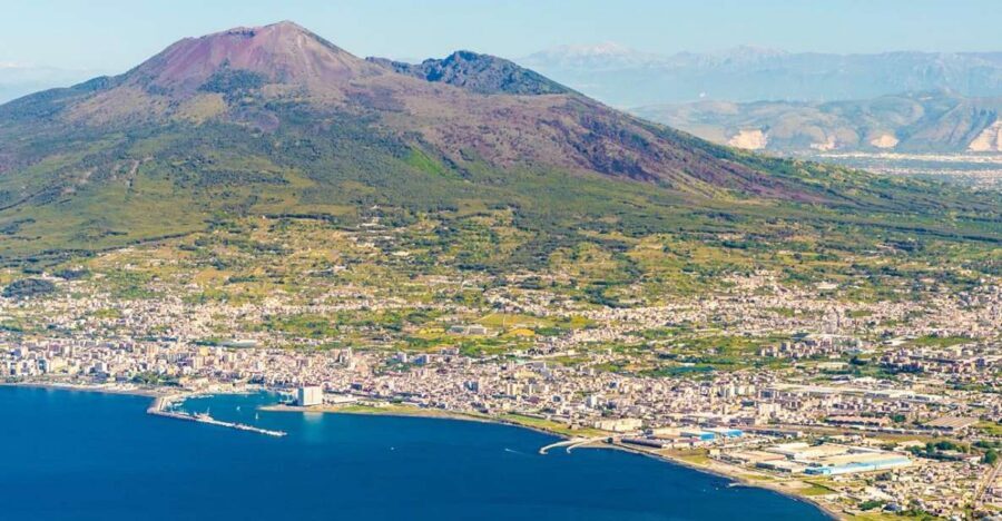 From Naples: Mount Vesuvius Transfer with Entry Tickets - Where to meet: Via Galileo Ferraris and the Around Vesuvio bus