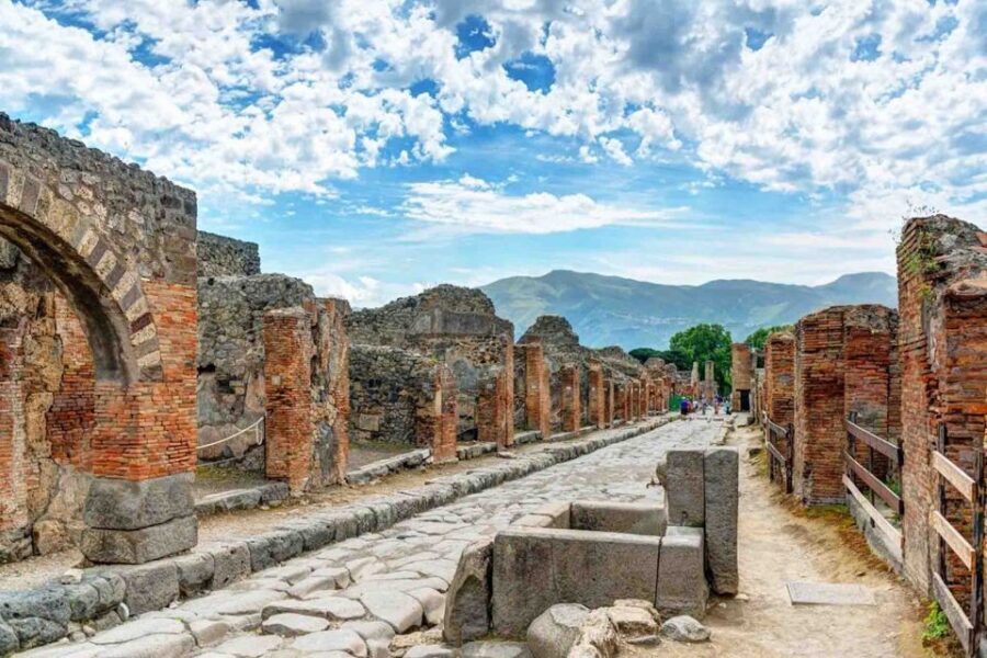 From Naples: Pompeii & Amalfi Coast Full-Day Trip - Morning pickup in Naples: where you meet and what to expect