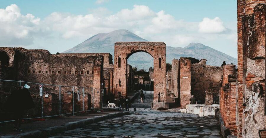 From Naples: Pompeii and Herculaneum Tour with Lunch - Value for Money at Around $113: When This Tour Makes Sense