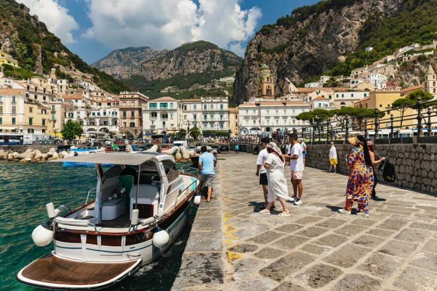 From Naples: Positano and Amalfi Boat Tour with Drinks - Drinks, Snacks, and the Onboard Pace: The Social Part of the Trip