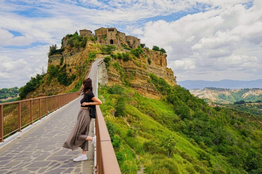 From Rome: Bagnoregio & Orvieto Day Trip with Wines & Lunch - Piazza del Popolo to the countryside: the coach ride that sets the tone