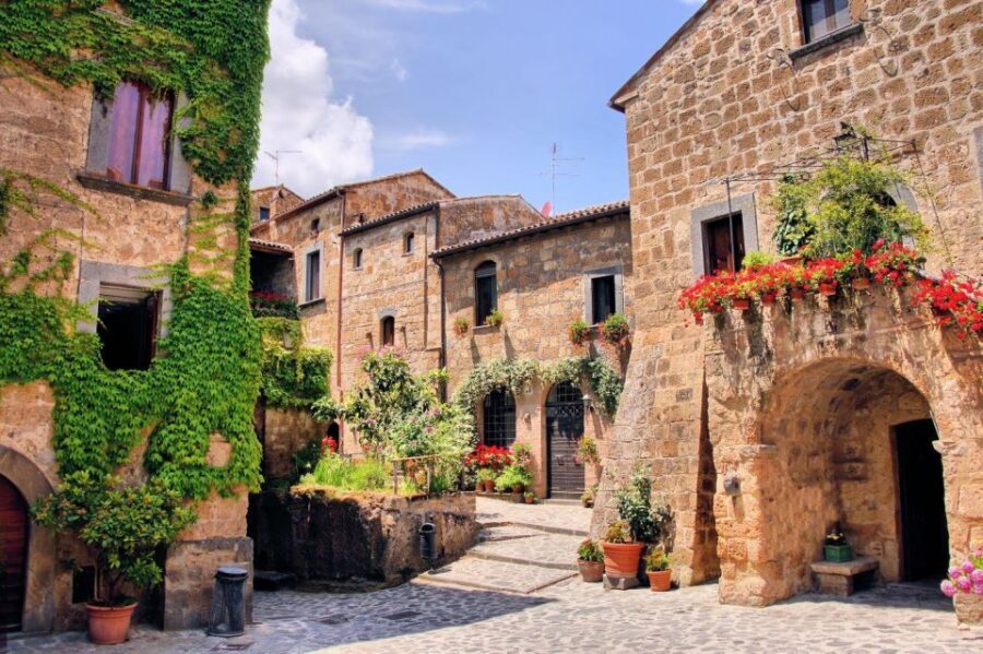 From Rome: Bagnoregio & Orvieto Day Trip with Wines & Lunch - Orvieto in Umbria: Duomo views, Underground time, and smart free wandering
