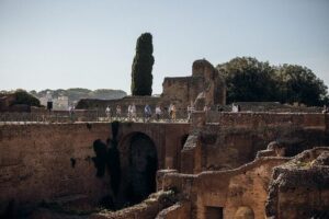 Gladiator’s Gate: Special Access Colosseum Tour with Arena Floor - After the Colosseum: Roman Forum Like a Living Map