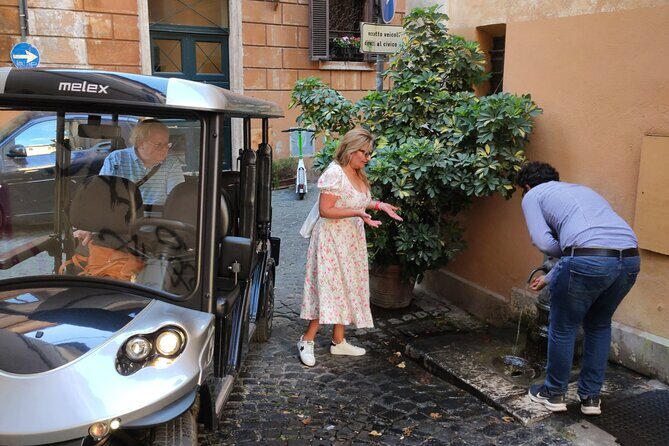Golf Cart Tour Private Experience of Rome's City Center - Trevi Fountain: 10 minutes, maximum photo odds, minimal walking