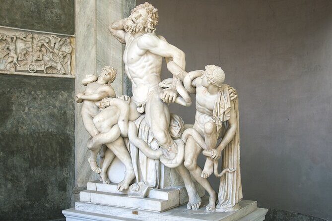 Guided Tour Vatican Museums & Sistine Chapel with Basilica Access - Where you start (Piazza Pio XII) and how the 2.5-hour flow feels