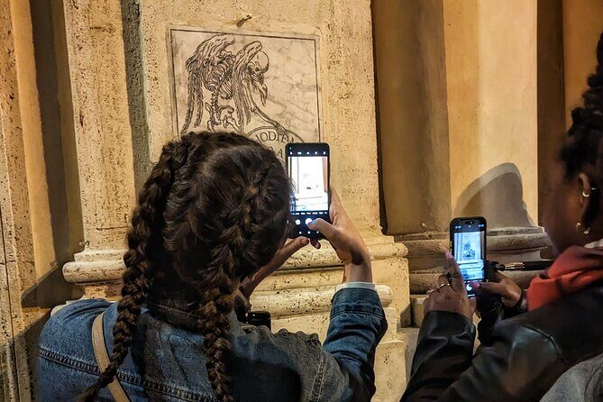 Haunted Rome Ghost Tour - The Original - The dowsing rod séance: how it feels in practice