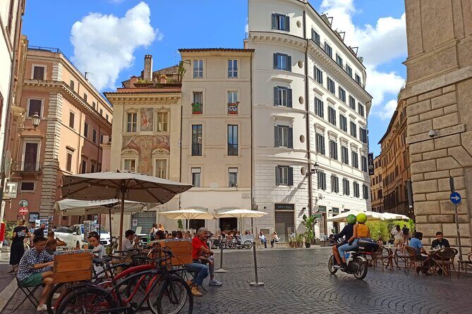 Jewish Ghetto & Piazza Navona: Food, Wine & Sightseeing Rome Tour - Piazza Navona at night: Pompey Theatre and Caesar’s shadow