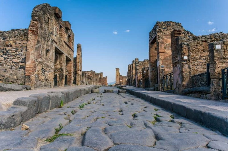 Naples or Sorrento: Full-Day Pompeii and Mount Vesuvius Tour - Mount Vesuvius: The Vehicle Lift and the Independent Crater Walk