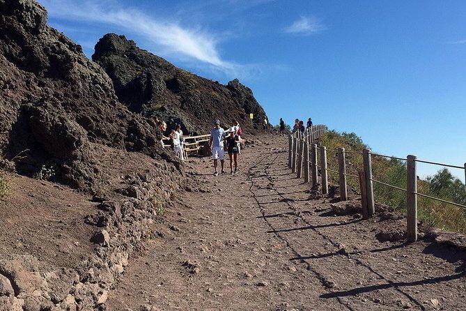 Naples: Pompeii & Mt Vesuvius All-Inclusive Small Group w/ Lunch - Should you book this Pompeii and Vesuvius day trip?