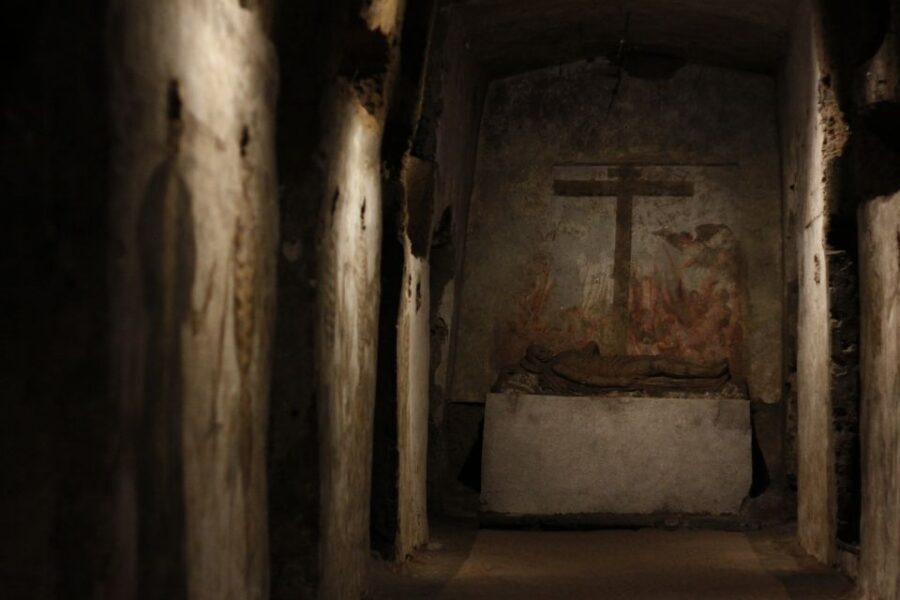 Naples: San Gaudioso Catacombs Guided Tour - Frescoes, Mosaics, and Skull Motifs That Aren’t Just for Spooky Photos