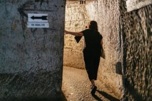Naples: Spanish Quarters Underground Guided Tour - Walking Under Naples: What the Underground Route Feels Like