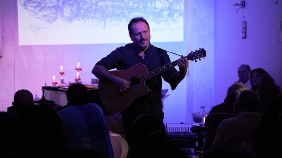 Naples: Traditional Neapolitan Music Concert - Where to meet at Galleria Principe di Napoli
