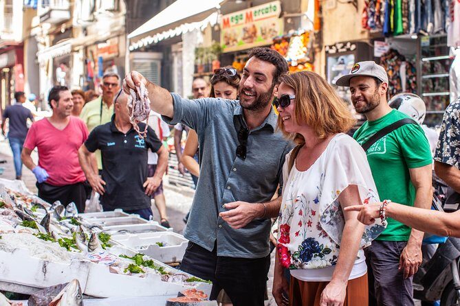 Not Just Another Naples Street Food Tour with Eating Europe - San Carlo 17: Pizza Margherita, Caprese, Wine, and Limoncello