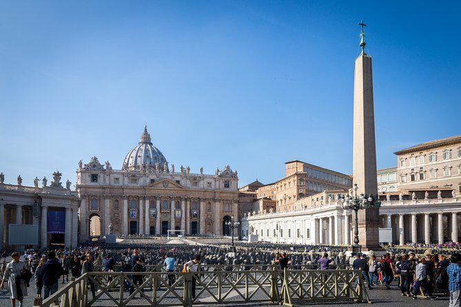 Papal Audience with Pope Leo XIV and Expert Local Guide - Inside St. Peter’s Square: cardinals, prayer, hymns, and multilingual messages