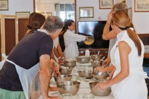 Pasta and Tiramisu Cooking Class in Rome, Piazza Navona - The 2.5-Hour Flow: Sights, Cooking, and a Real Meal