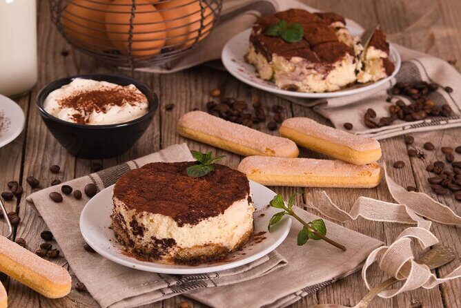 Pasta and Tiramisu Cooking Class in Rome, Piazza Navona - Pick Your Pasta Sauce: Carbonara, Cacio e Pepe, Pomodoro, Pesto