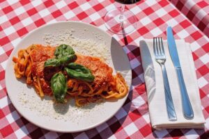 Pasta Cooking Class in Rome - Fettuccine Class in Piazza Navona - Rome Sightseeing Included: Trevi, Campo de’ Fiori, and Vatican Views