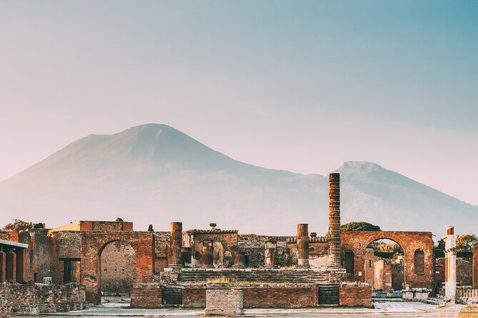 Pompeii and Mount Vesuvius Day Trip from Rome with Pizza Lunch - Mount Vesuvius: crater hike vs geologist-led walk