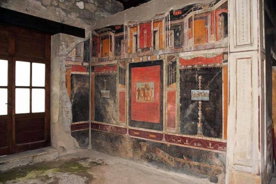 Pompeii and Vesuvius Full-Day Tour from Amalfi Coast - Cameo and Coral Factory Stop: A Shop-Heavy Detour