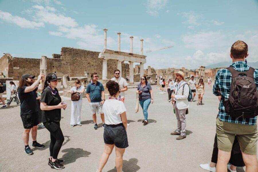Pompeii: Entry Ticket and Guided Tour with an Archaeologist - The 2-hour walk: what the route is really doing for you
