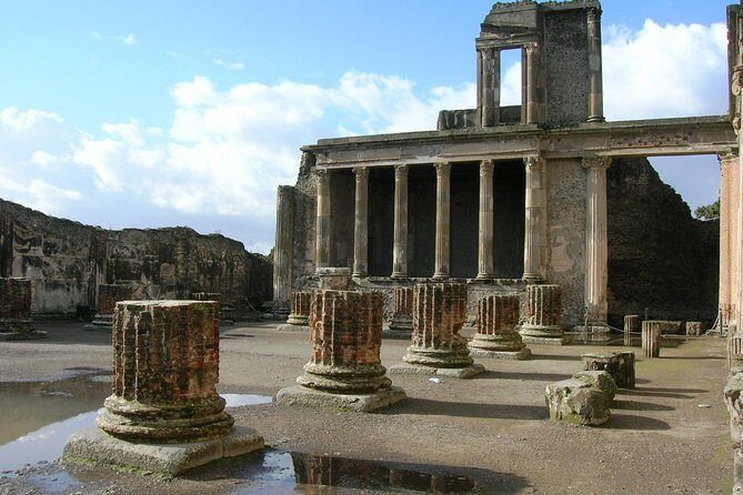 Pompeii Guided Group Tour with Entry Ticket and Archaeologist - The Forum of Pompeii: Politics, Religion, and Everyday Life