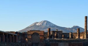 Pompeii: Skip-the-Line Entrance Ticket with Audio Guide - Picking up your ticket and audio guide at the station