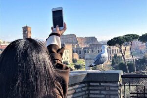 Private Rome WOW Tour in 1 Day: Luxury Car, Guide, Tkts & Lunch! - Entering the Colosseum without losing your day