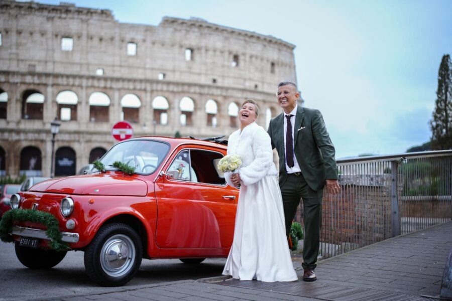 Professional Photoshoot in Rome - Piazza Venezia: The Change of Pace Your Photos Need