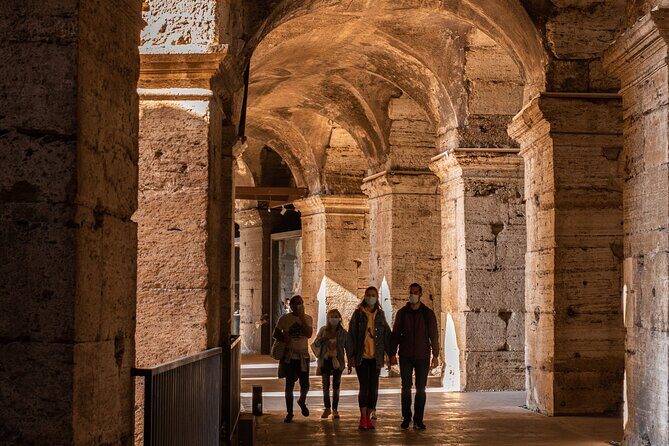Roma: Colosseum, Forum, and Palatine Hill Local Guided Tour - From Arch of Constantine to Via dei Fori Imperiali: logistics that prevent stress