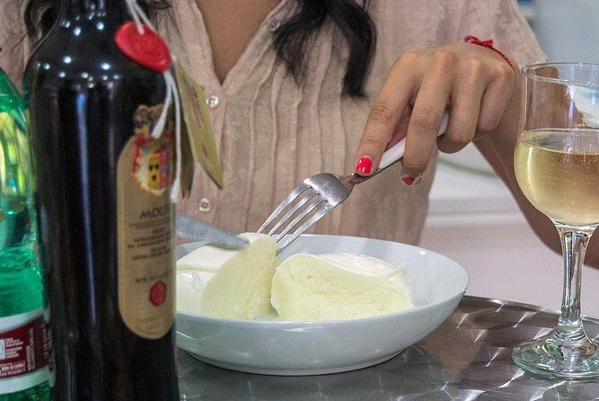 Roman Food Tour with Visit to the Trionfale Food Market - Starting at La Nicchia Cafè: Coffee, Meeting Your Guide, and Setting the Tone