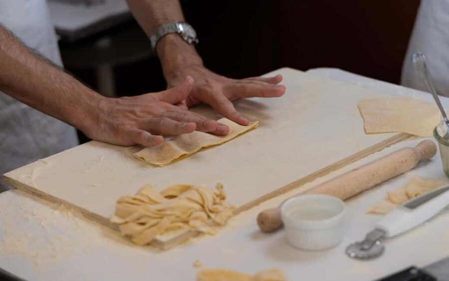 Rome: 3-in-1 Fettuccine, Ravioli, and Tiramisu Cooking Class - FAQ