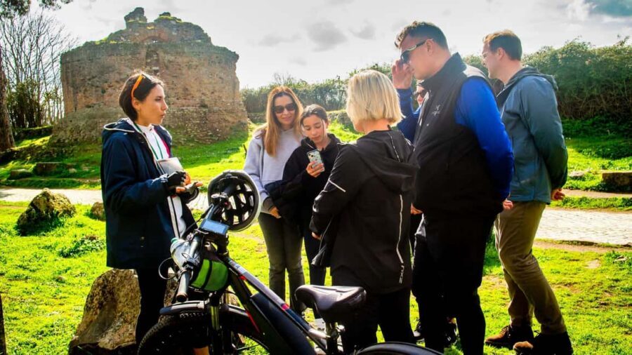 Rome: Appian Way Aqueducts Bike Tour (UPG Catacombs & Lunch) - Parco degli Acquedotti: where the water story becomes obvious