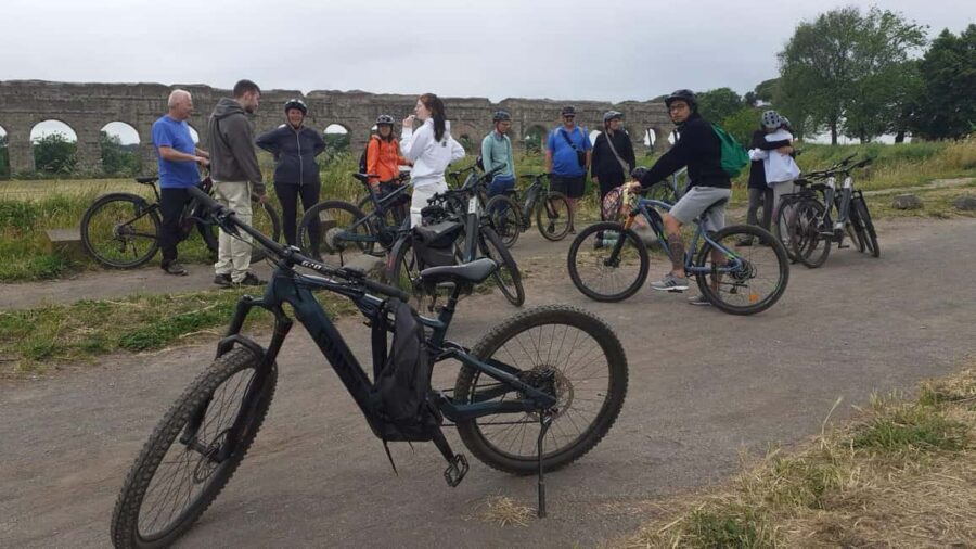 Rome: Appian Way E-Bike Tour Catacombs, Aqueducts & Picnic - Cycling the Via Appia Antica: ancient road, real texture
