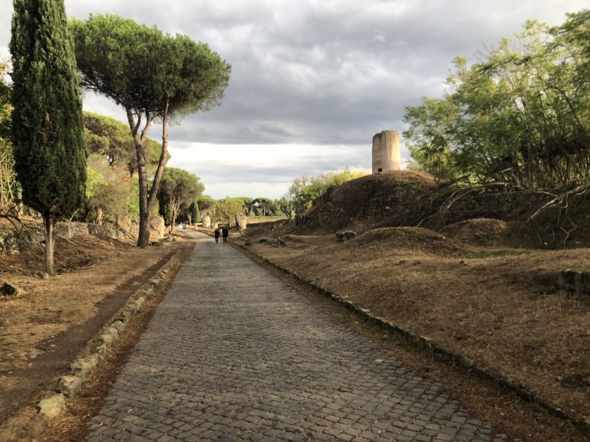Rome: Appian Way E-Bike Tour Catacombs, Aqueducts & Picnic - Parco della Caffarella: a quick pass through Rome’s greener side